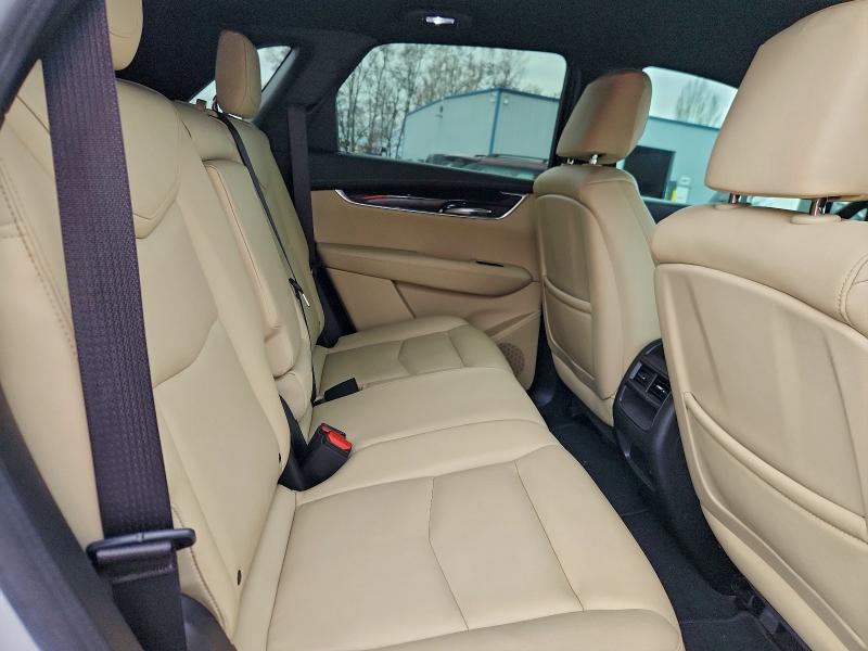 Photo 10 from auction – 2017 CADILLAC XT5 with VIN 1GYKNARS4HZ247561