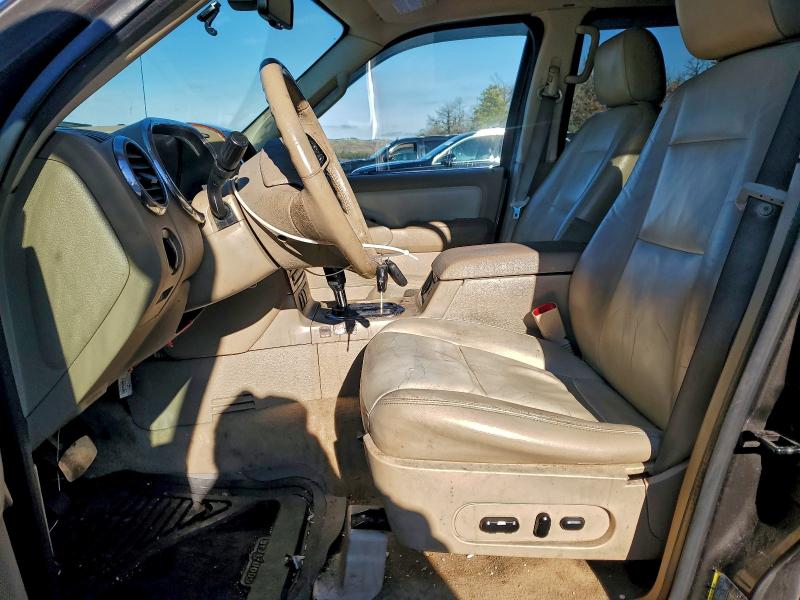 Photo 7 from auction – 2007 FORD EXPLORER E with VIN 1FMEU74E97UA80938