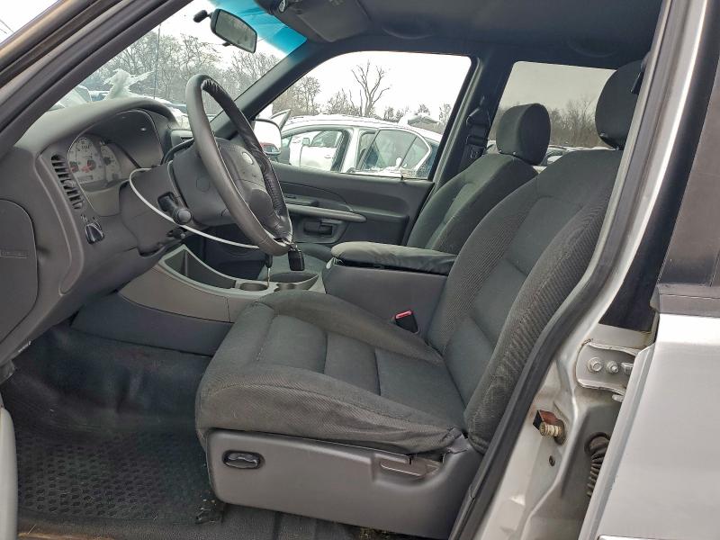 Photo 7 from auction – 2001 FORD EXPLORER S with VIN 1FMZU77E41UC00696