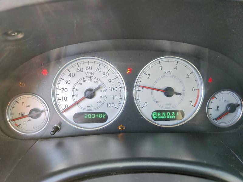 Photo 9 from auction – 2006 CHRYSLER TOWN & COU with VIN 2A8GP64L86R745748