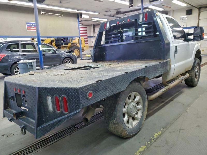 Photo 3 from auction – 2016 FORD F350 SUPER with VIN 1FTRF3B65GEB68741