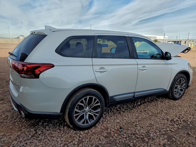 Photo 3 from auction – 2017 MITSUBISHI OUTLANDER with VIN JA4AD3A31HZ044139