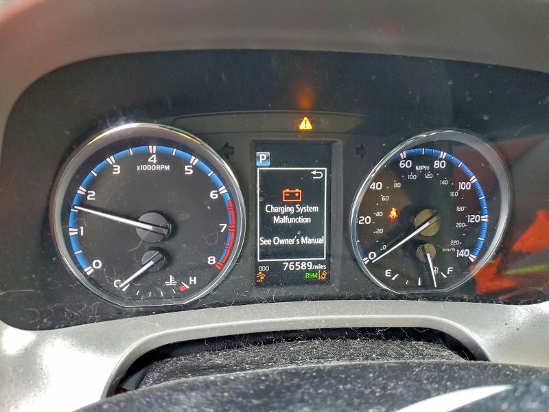 Photo 9 from auction – 2017 TOYOTA RAV4 LIMIT with VIN 2T3DFREV4HW604618