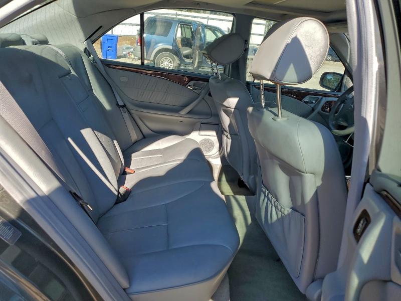 Photo 10 from auction – 2001 MERCEDES-BENZ E 320 with VIN WDBJF65J01B324559
