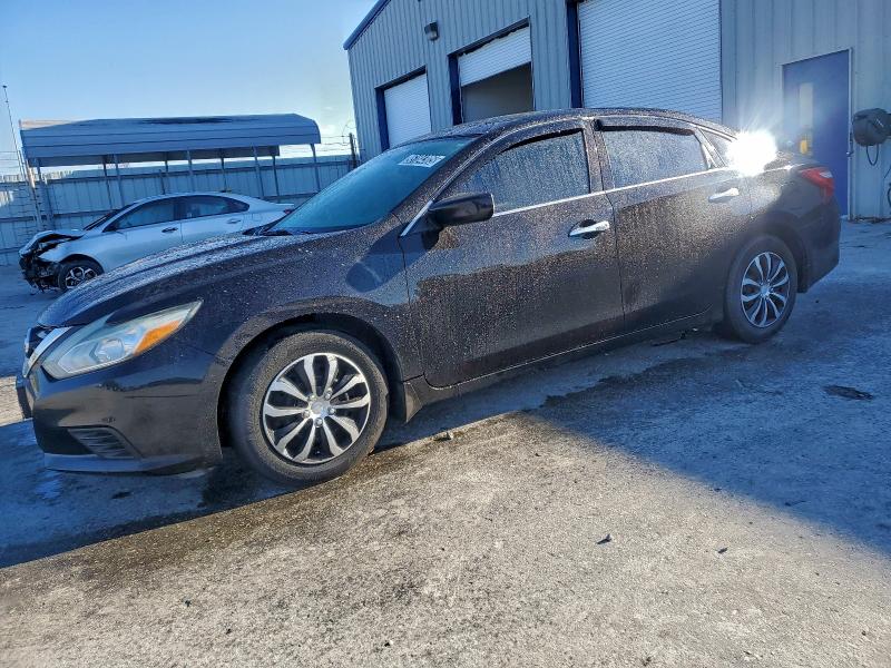 NISSAN ALTIMA 2.5 2016 with VIN 1N4AL3AP2GC213880 - Photo from auction