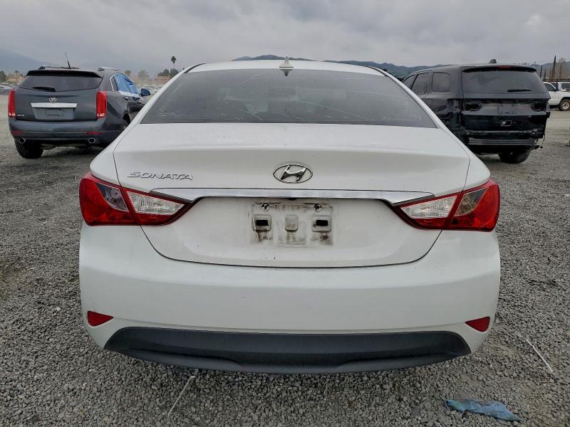 Photo 6 from auction – 2014 HYUNDAI SONATA GLS with VIN 5NPEB4AC8EH868872
