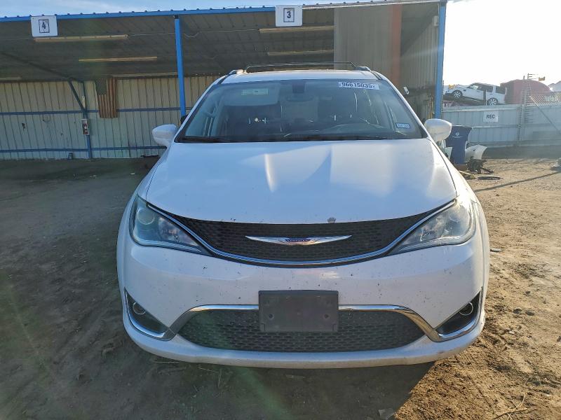 Photo 5 from auction – 2020 CHRYSLER PACIFICA T with VIN 2C4RC1BG1LR112430