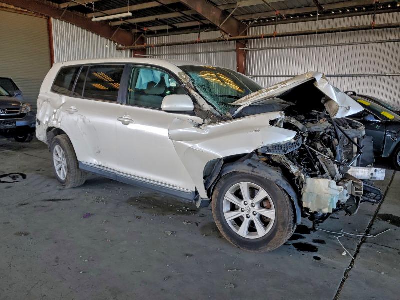 Photo 4 from auction – 2012 TOYOTA HIGHLANDER with VIN 5TDZA3EHXCS030242