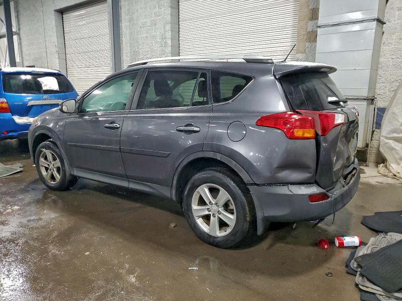 Photo 2 from auction – 2013 TOYOTA RAV4 XLE with VIN 2T3WFREV6DW064367
