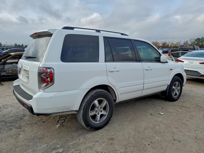 Photo 3 from auction – 2006 HONDA PILOT EX with VIN 5FNYF28596B041010