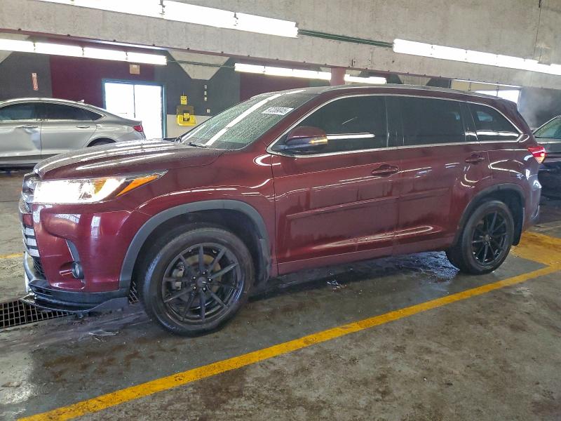 TOYOTA HIGHLANDER 2019 with VIN 5TDDZRFH3KS944965 - Photo from auction