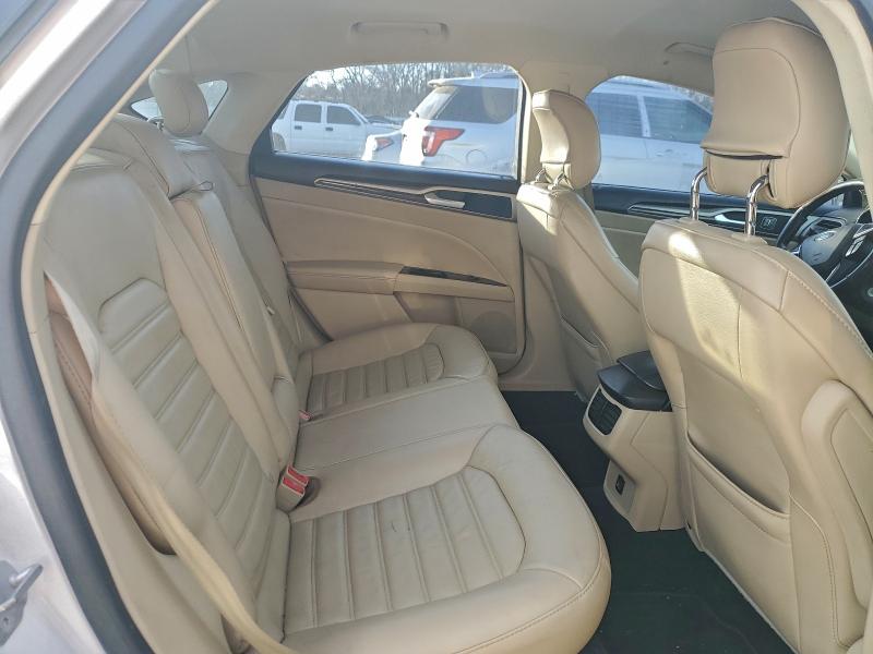 Photo 10 from auction – 2014 FORD FUSION SE with VIN 3FA6P0HD7ER219452
