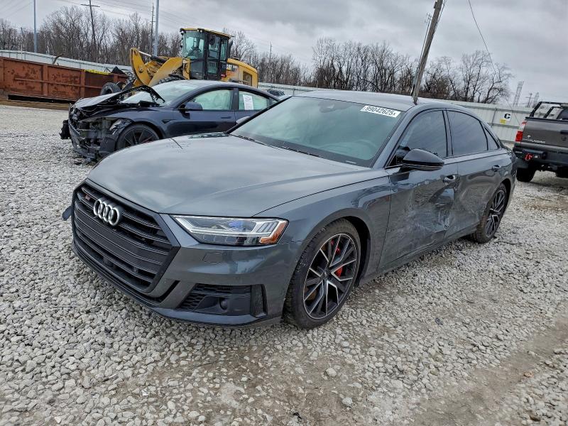AUDI S8 2020 with VIN WAU8SAF80LN015215 - Photo from auction