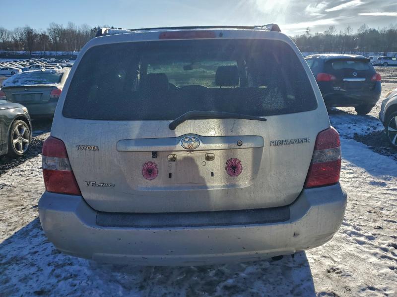 Photo 6 from auction – 2005 TOYOTA HIGHLANDER with VIN JTEEP21A150135589
