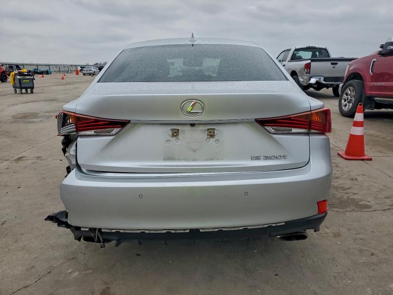 Photo 6 from auction – 2017 LEXUS IS 200T with VIN JTHBA1D29H5058967