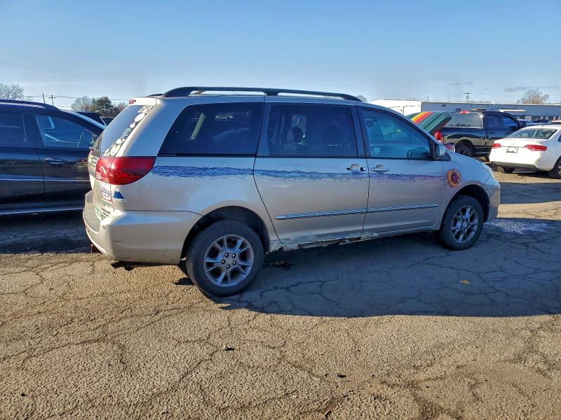 Photo 3 from auction – 2005 TOYOTA SIENNA XLE with VIN 5TDBA22C15S044456