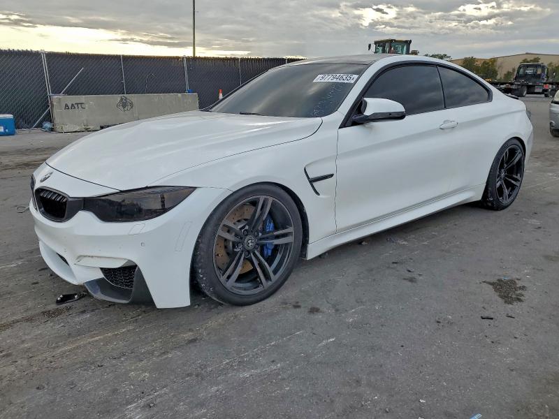 BMW M4 2015 with VIN WBS3R9C54FK329675 - Photo from auction
