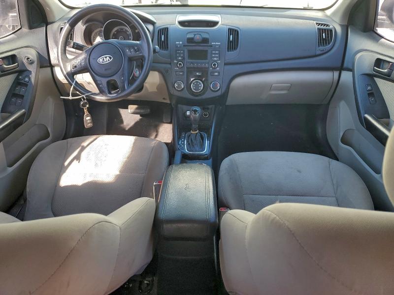 Zdjęcie 8 z aukcji – 2012 KIA FORTE EX z VIN KNAFU5A25C5517374