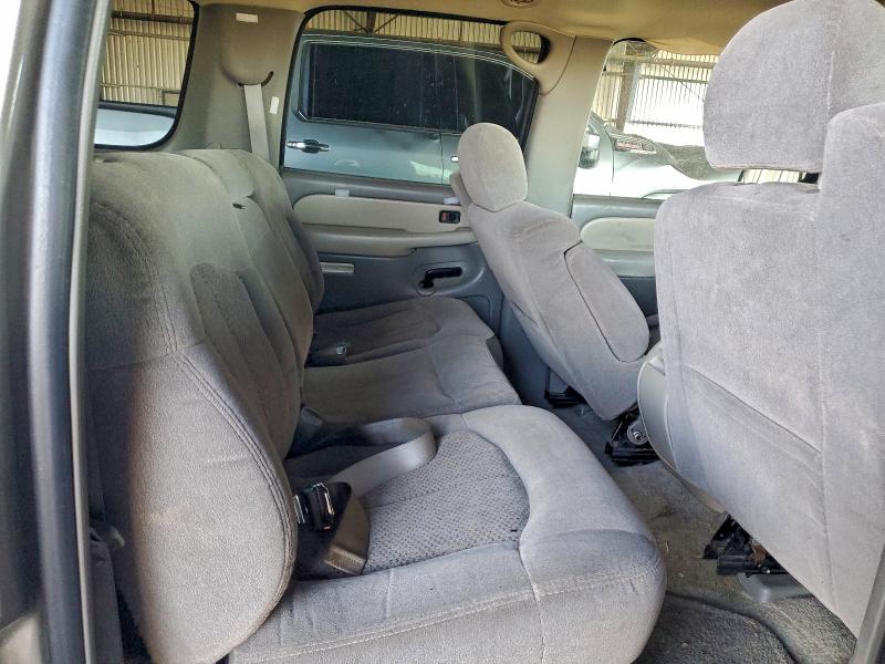 Photo 11 from auction – 2002 CHEVROLET SUBURBAN C with VIN 1GNEC16TX2J306535