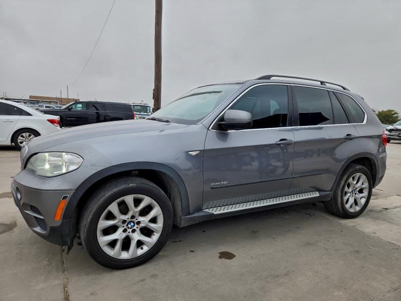 BMW X5 XDRIVE3 2013 with VIN 5UXZV4C51D0B16337 - Photo from auction