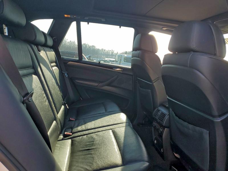 Photo 11 from auction – 2011 BMW X5 XDRIVE3 with VIN 5UXZV4C53BL415000