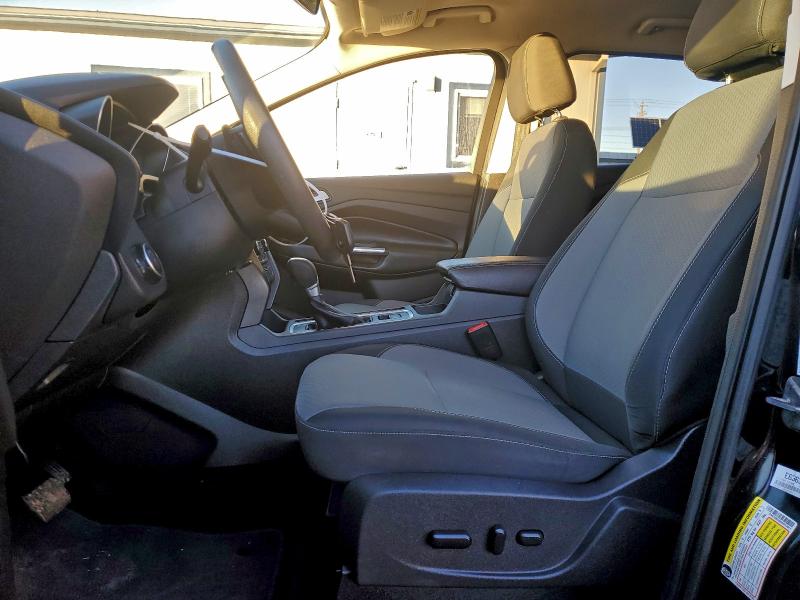Photo 7 from auction – 2017 FORD ESCAPE SE with VIN 1FMCU9GD8HUD12811