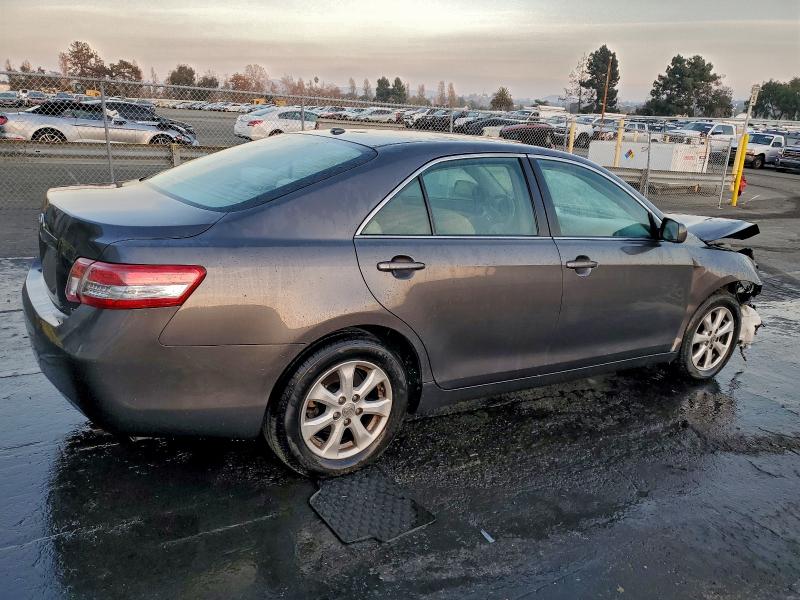 Photo 3 from auction – 2011 TOYOTA CAMRY BASE with VIN 4T4BF3EK8BR109919