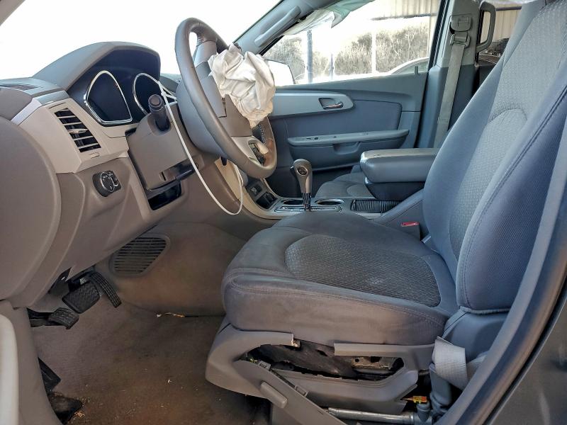 Photo 7 from auction – 2011 CHEVROLET TRAVERSE L with VIN 1GNKREED5BJ242083