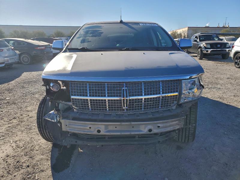 Photo 5 from auction – 2008 LINCOLN MKX with VIN 2LMDU88C28BJ40354
