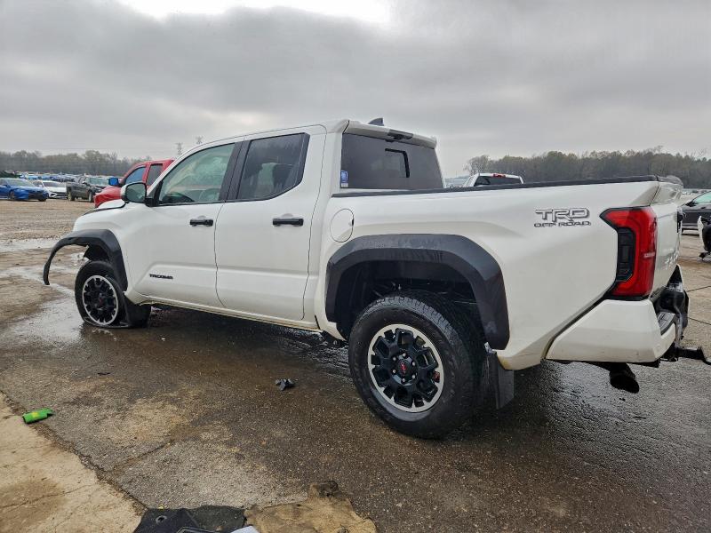 Photo 2 from auction – 2024 TOYOTA TACOMA DOU with VIN 3TMLB5JN8RM002829