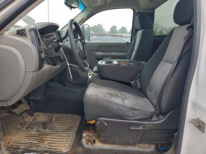 Photo 7 from auction – 2007 GMC SIERRA C25 with VIN 1GTHC24K47E516652