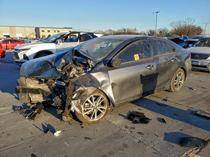 KIA FORTE FE 2022 with VIN 3KPF24AD8NE470000 - Photo from auction