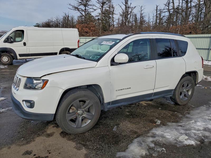 JEEP COMPASS LA 2016 with VIN 1C4NJDEB8GD795628 - Photo from auction