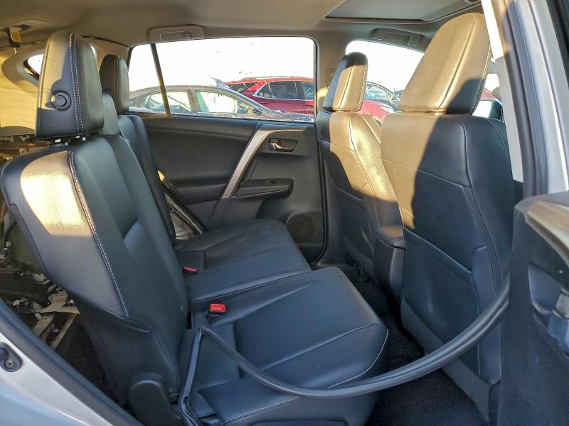 Photo 10 from auction – 2014 TOYOTA RAV4 LIMIT with VIN 2T3DFREV0EW140531