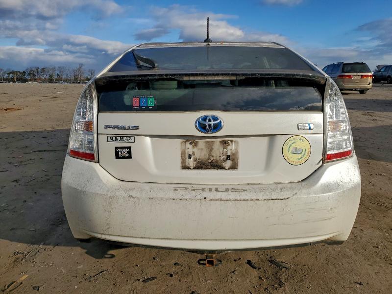 Photo 6 from auction – 2011 TOYOTA PRIUS with VIN JTDKN3DU0B0311911