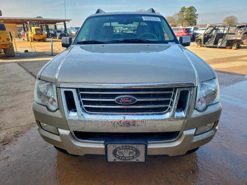 Photo 5 from auction – 2007 FORD EXPLORER S with VIN 1FMEU33K57UB62990