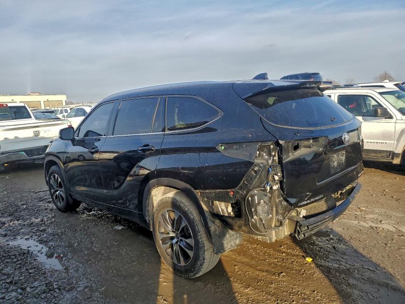 Photo 2 from auction – 2021 TOYOTA HIGHLANDER with VIN 5TDGZRBH7MS063076