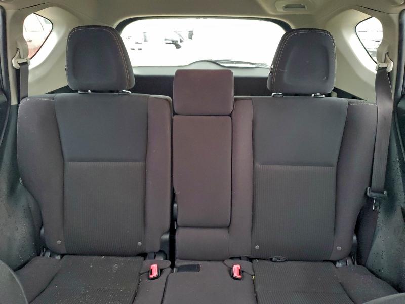Zdjęcie 10 z aukcji – 2015 TOYOTA RAV4 z VIN JTMWFREV1FD060162
