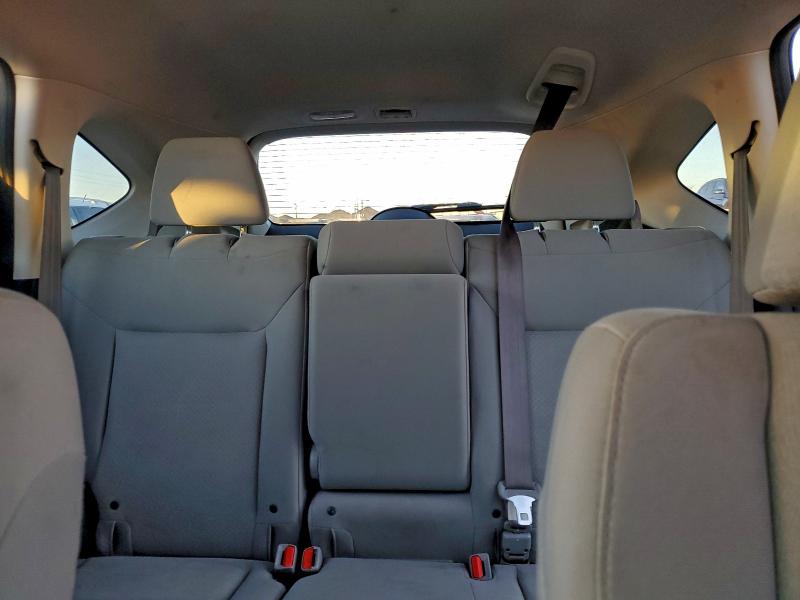 Photo 10 from auction – 2015 HONDA CR-V LX with VIN 2HKRM4H33FH693580
