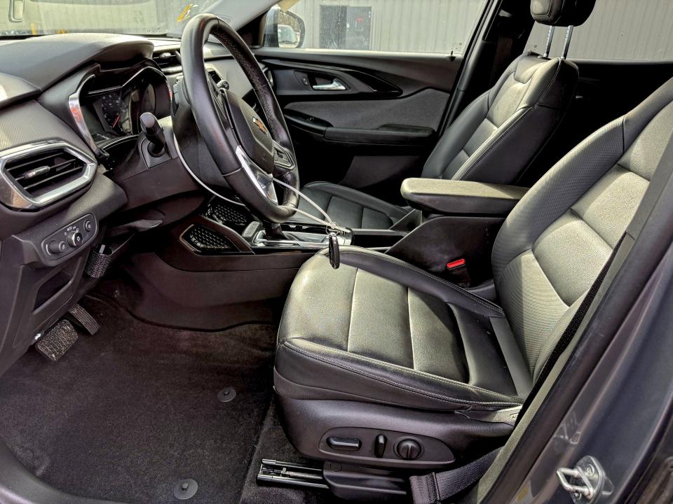 Photo 7 from auction – 2021 CHEVROLET TRAILBLAZE with VIN KL79MPS20MB075713