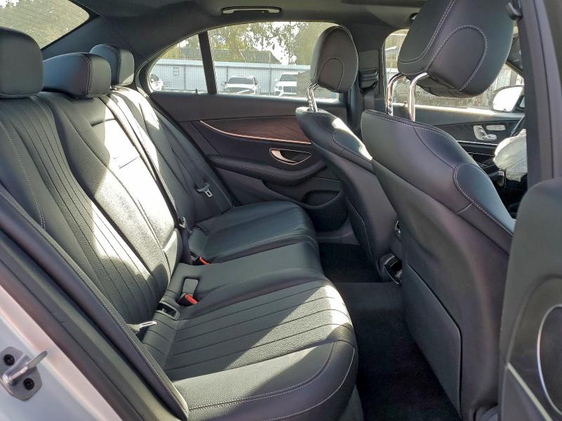 Photo 10 from auction – 2020 MERCEDES-BENZ E 350 with VIN WDDZF8DB2LA755123