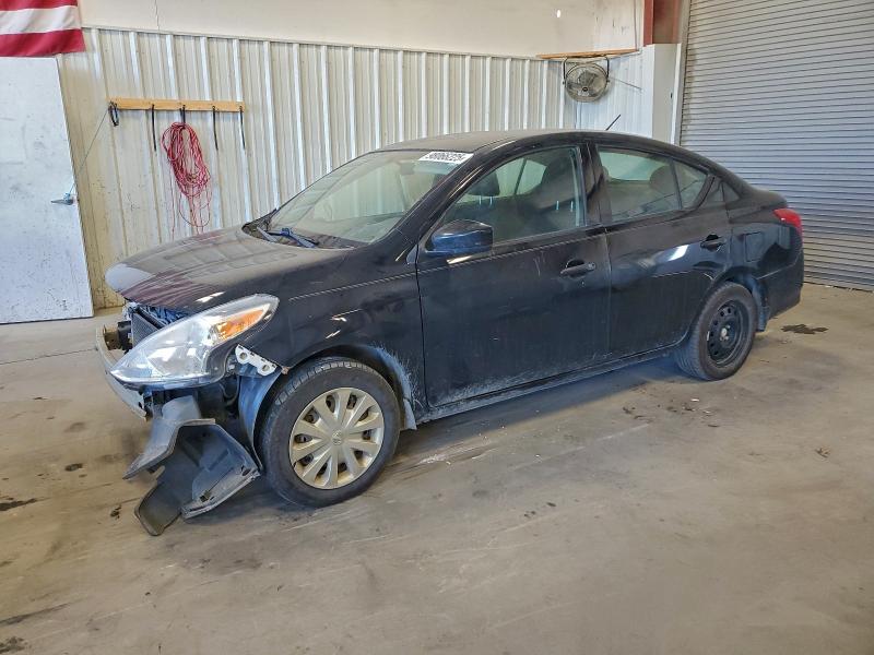 NISSAN VERSA S 2018 with VIN 3N1CN7AP2JL813544 - Photo from auction