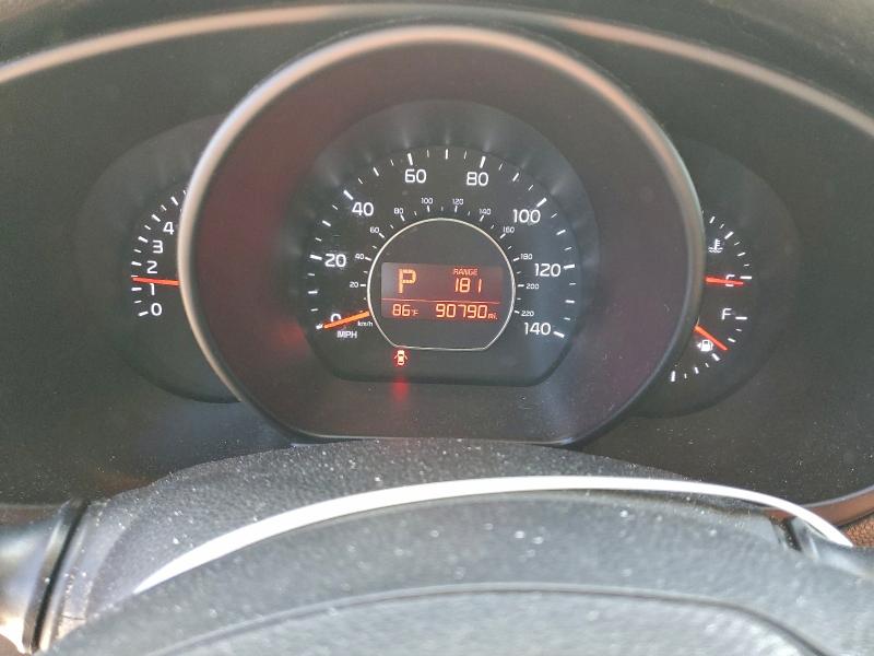 Снимка 9 от търг – 2014 KIA SOUL + с VIN KNDJP3A55E7717780