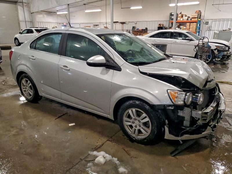 Photo 4 from auction – 2014 CHEVROLET SONIC LT with VIN 1G1JC5SB4E4194631
