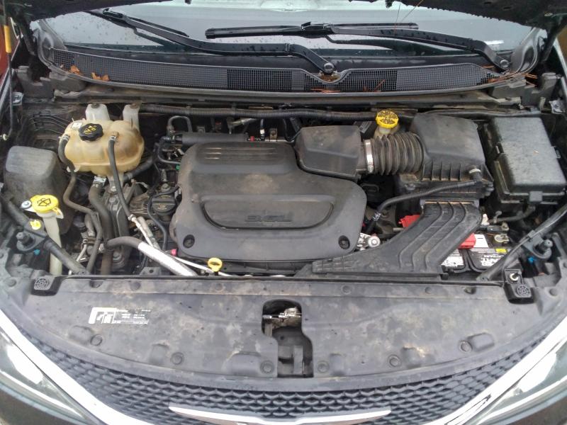 Photo 12 from auction – 2019 CHRYSLER PACIFICA T with VIN 2C4RC1BGXKR592837