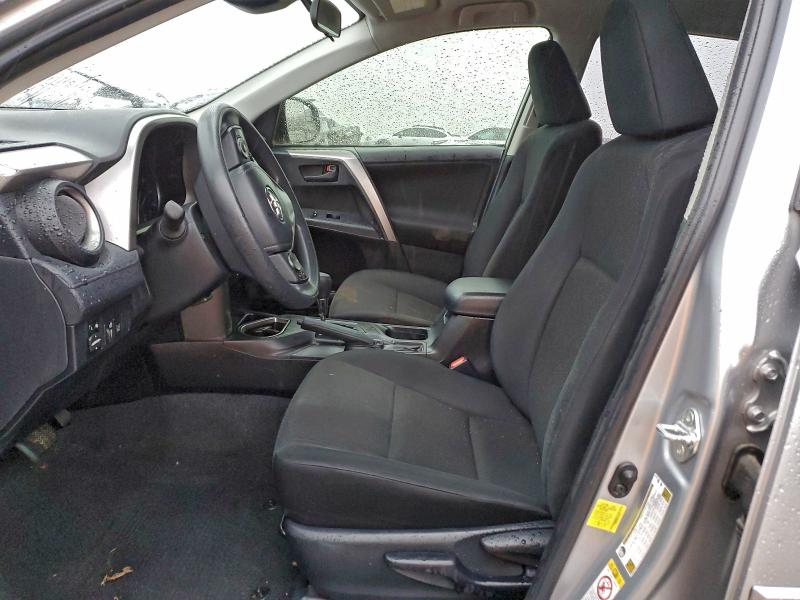 Photo 7 from auction – 2018 TOYOTA RAV4 LE with VIN JTMZFREV0JJ171874