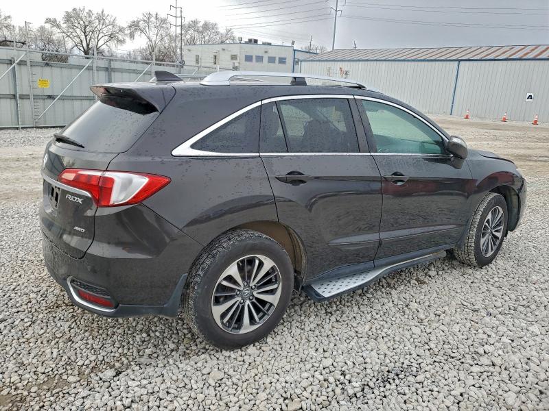 Photo 3 from auction – 2016 ACURA RDX ADVANC with VIN 5J8TB4H71GL005850