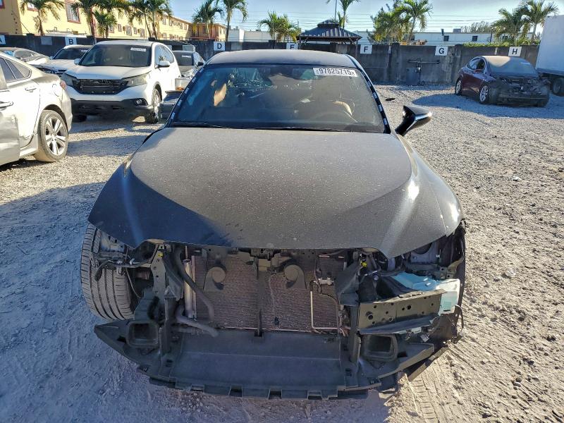 Photo 5 from auction – 2022 LEXUS IS 300 with VIN JTHAA1D24N5122808