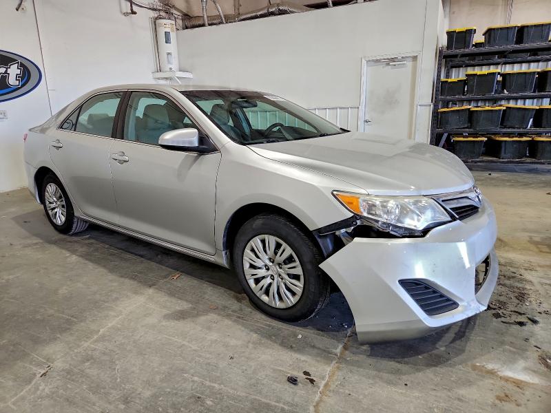 Photo 4 from auction – 2014 TOYOTA CAMRY L with VIN 4T4BF1FK1ER414119