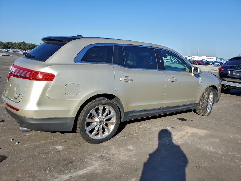 Foto 3 de la subasta – 2011 LINCOLN MKT con VIN 2LMHJ5AT3BBJ53270